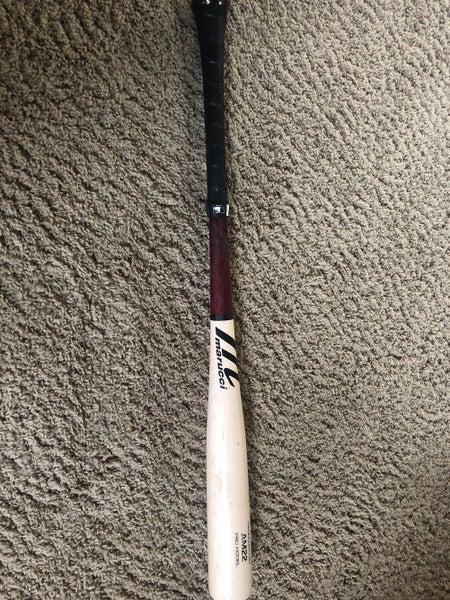 Marucci AM22 Wood Bat(33/-3)(Maroon and wood look)