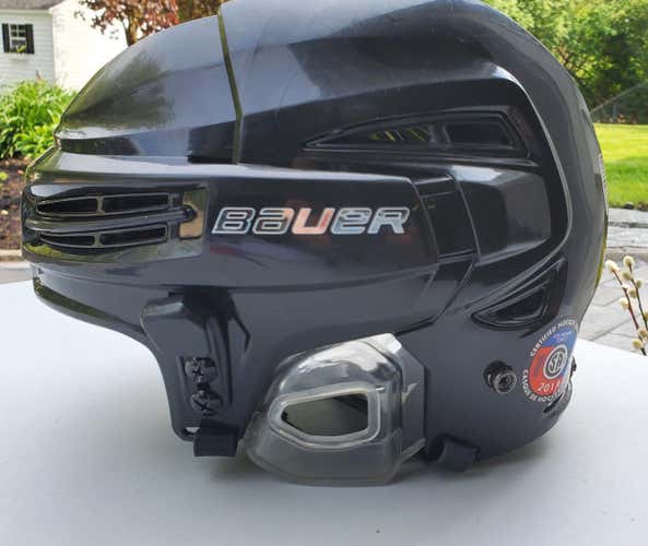 Black Used Small Bauer Re-Akt 100 Helmet