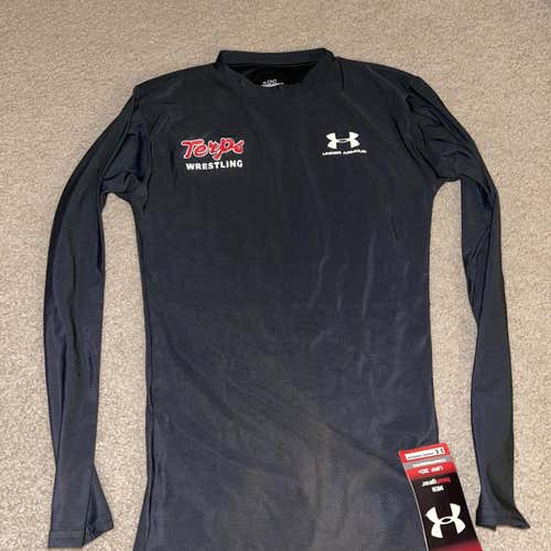 NWT Maryland Wrestling Compression long sleeve Under Armour Shirt size Small