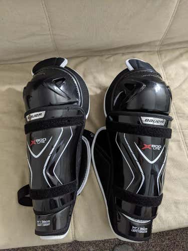 New Bauer Vapor X800 Shin Pads