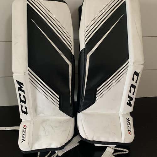 Youth 24" CCM Y Flex Goalie Leg Pads
