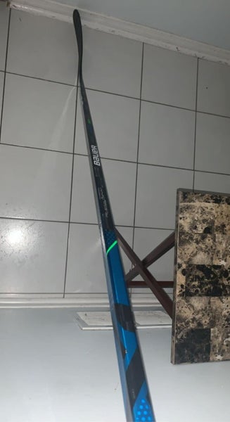 Brand New Senior Right Handed Nexus Geo Mid Pattern Hockey Stick