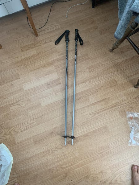 Used 42in (105cm) All Mountain Ski Poles