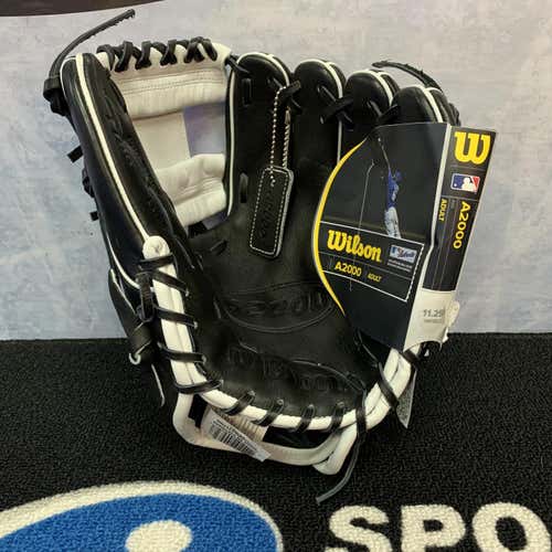 New Right Hand Throw A2000 11.25" Baseball Glove