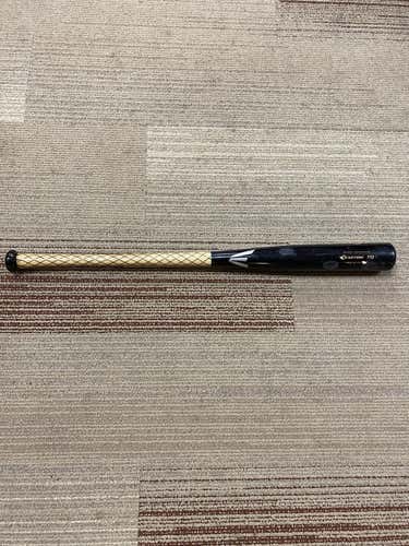 Used High School/College 2017 Easton Wood Composite Pro Maple 110 Bat (-3) 30 oz 33"