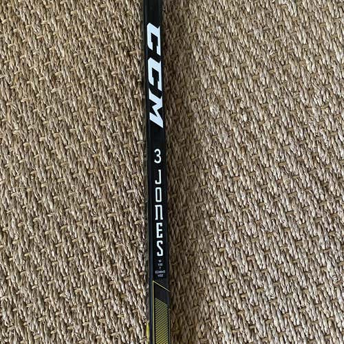 Senior Right Handed Super Tacks AS2 Pro Toe Pattern Pro Stock Hockey Stick