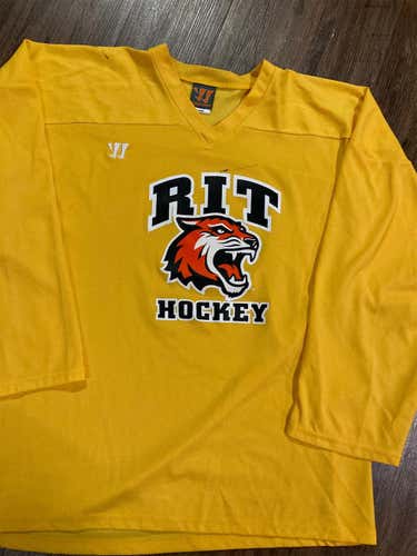 Team Issued RIT (D1 NY) Warrior Large Practice Jersey