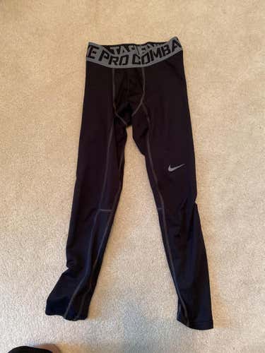 Black Adult Medium Nike Compression