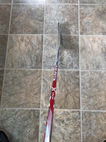 Used Junior Bauer Right Handed Vapor 1X Hockey Stick Mid Pattern