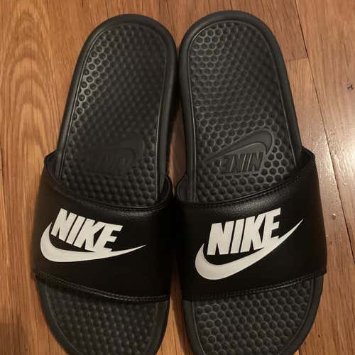 Nike Benassi JDI Unisex Size 10 Sandals