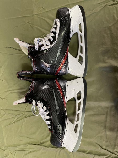 Used Junior Bauer Vapor X LTX Pro Hockey Skates Extra Wide Width Size 5.5