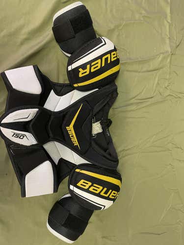 Used Junior Small Bauer Supreme 150 Shoulder Pads