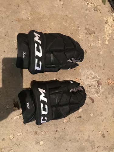 Black Used Senior CCM HG12 (D30)Gloves 14" Pro Stock