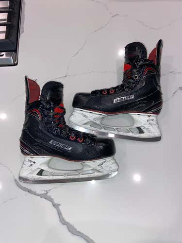 Junior Bauer Vapor xshift Hockey Skates
