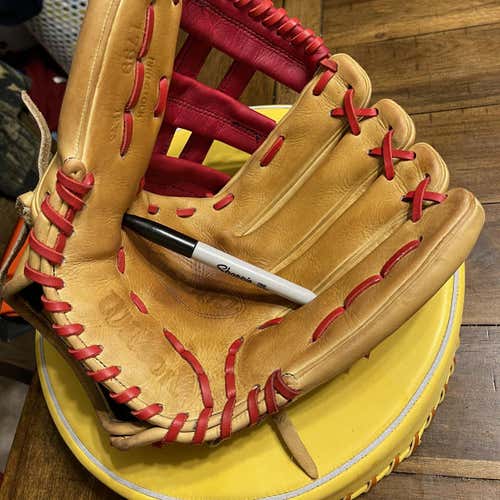 Yellow High School/College Outfield A2000 12.75" Baseball Glove
