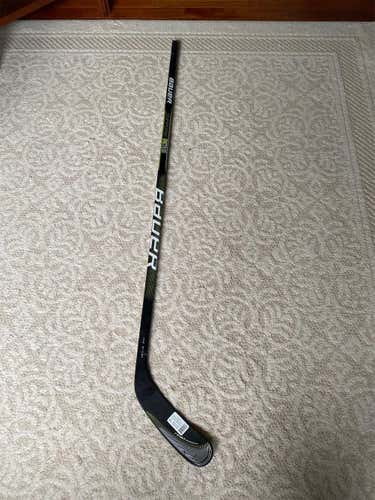 Senior Left Hand Mid Pattern  Hockey Stick