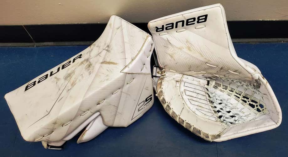 White Senior Used Bauer Regular Supreme 2S Pro Pro Stock