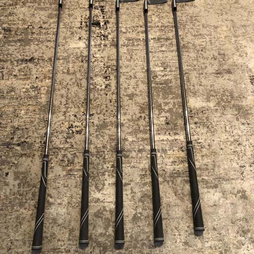 Wilson K-28 Women’s RH Steel Shaft Iron Set, 6-PW