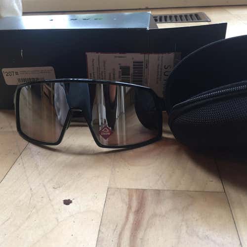 Oakley glasses Sutro Prizm Ruby