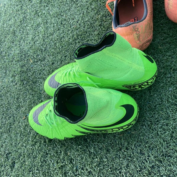 Green Men's Size Men's 10.5 (W 11.5) Nike Hypervenom Phantom 2 Cleats