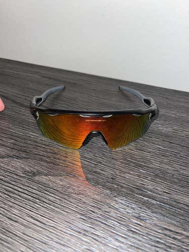 Black Adult One Size Fits All Oakley Sunglasses