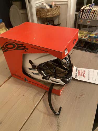 White New Cascade Cs Helmet