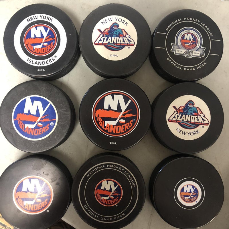 New York Islanders Official Game Puck NEW