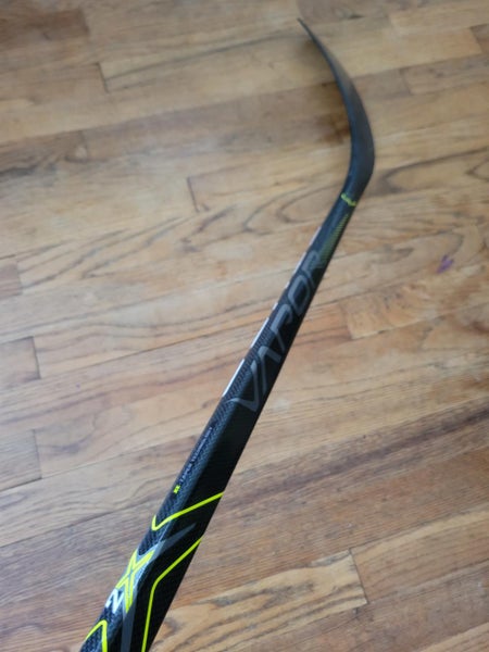 Used Bauer Right Handed Vapor 2x Hockey Stick p88