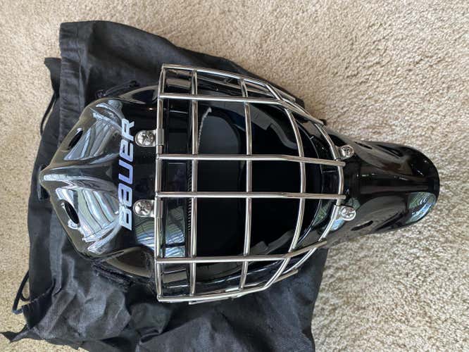 Black Used Junior Bauer 940x Goalie Mask