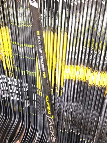 Senior Left Hand Super Tacks AS1 Mid Pattern Hockey Stick