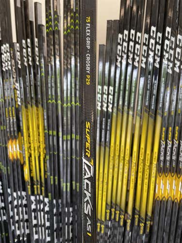 Senior Left Hand Super Tacks AS1 Mid Pattern Hockey Stick