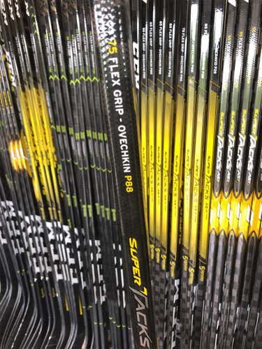 Senior Left Hand Super Tacks AS1 Mid Pattern Hockey Stick