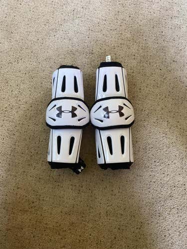 Used Medium/Large Under Armour Revenant Arm Pads