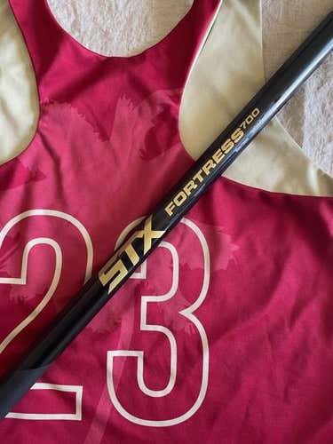 Slightly Used STX Fortress 700 Shaft