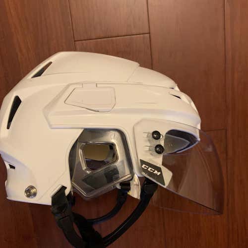 White Used Medium CCM Vector V08 Helmet