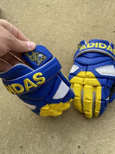 U Delaware Adidas Freak Lacrosse Gloves 12"
