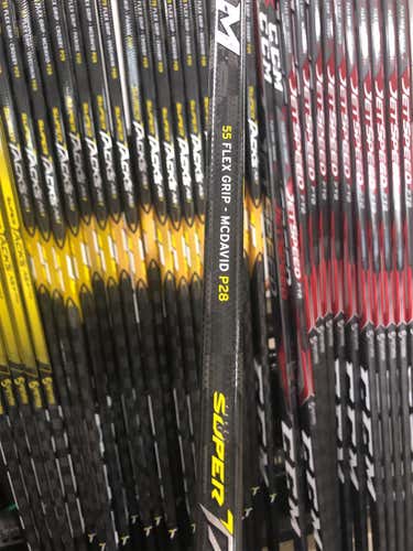 Intermediate Left Hand Super Tacks AS1 Toe Pattern Hockey Stick