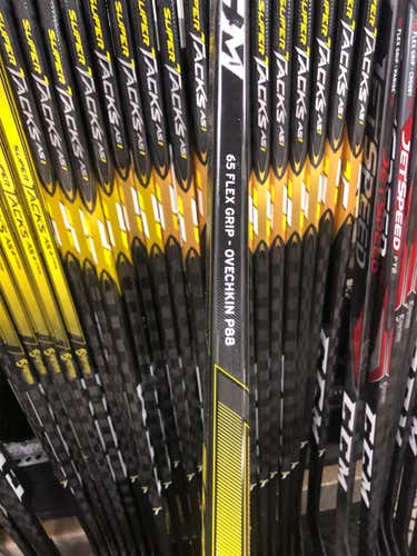 Intermediate Left Hand Super Tacks AS2 Pro Mid Pattern Hockey Stick