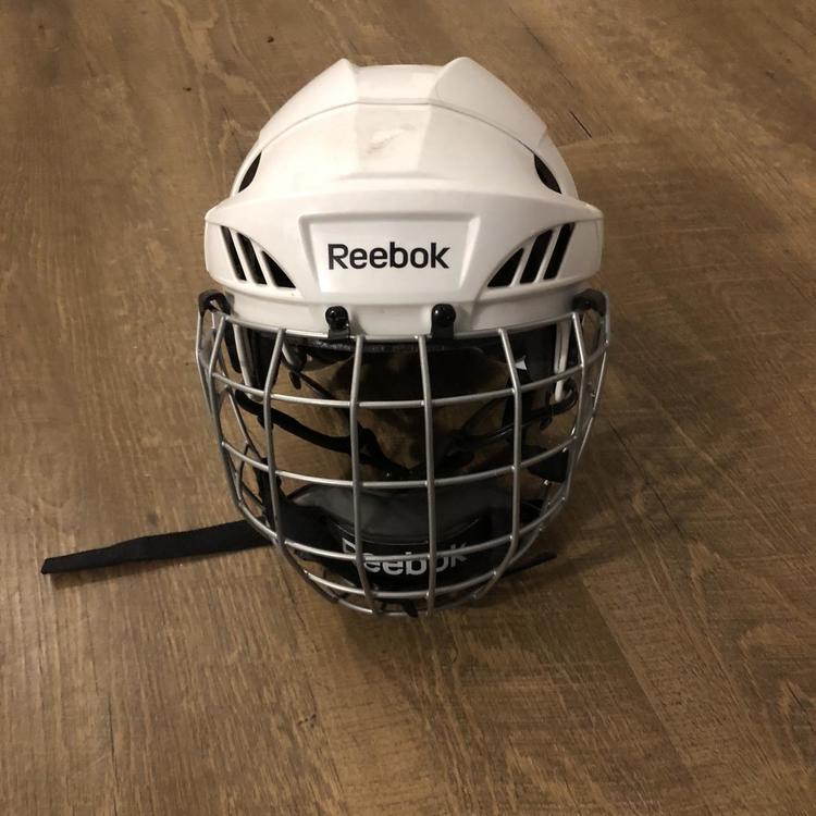 Used XS 3K Reebok Helmet w/ Cage 