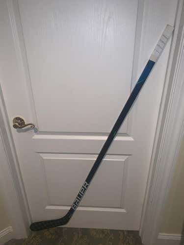 BAUER NEXUS GEO HOCKEY STICK RH 77 P92