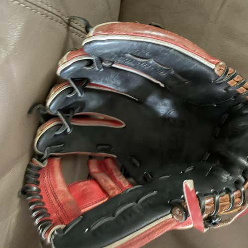Black High School/College Infield A2K 11.5" Baseball Glove