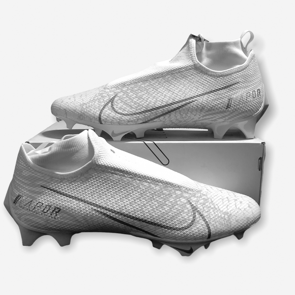 Nike Mens Vapor Edge Pro 360 Triple White/Chrome Football Size 13 AO8277-108 AD5