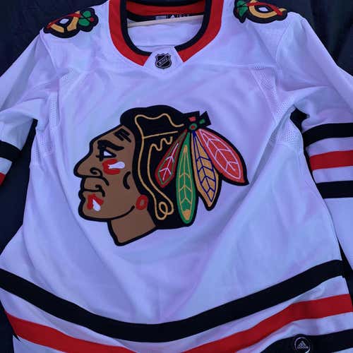 Chicago Blackhawks Authentic Adidas Away jersey, Size 50/ Mens Medium