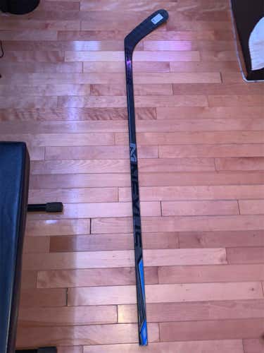 Intermediate Right Handed Nexus 8000  Hockey Stick
