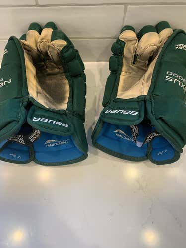 Used Bauer Nexus N9000 Gloves 13"