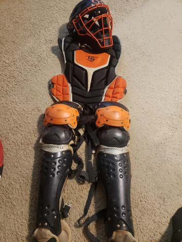 Used Intermediate Louisville Slugger Catcher's Set