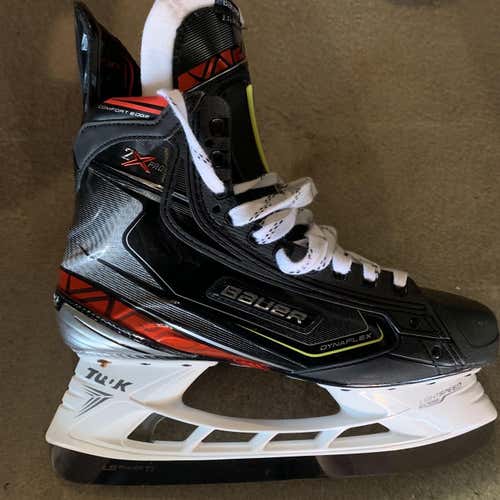 Senior Bauer Vapor 2X Pro Regular Width Pro Stock Size 9 Hockey Skates
