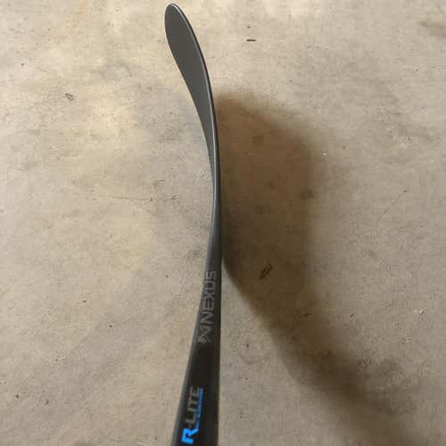 Senior Right Handed Hockey Stick (4)