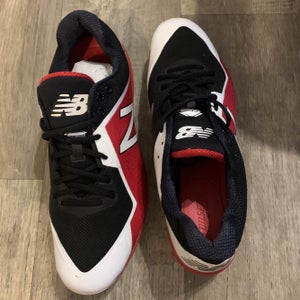 Red Men's Metal Low Cut