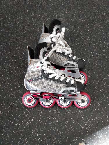 Used S.i.h.a Mach 3.1 Junior 02 Street Hockey Roller Hockey Skates